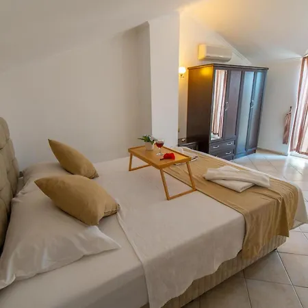 Sunset Club Aqualettings Dolphin 4 *