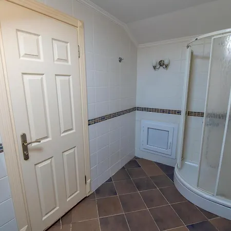 Sunset Club Aqualettings Dolphin 4 Apartment *